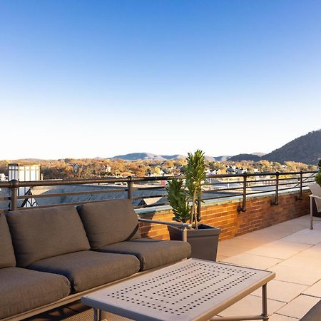 Hotel Roanoke & Conference Center, Curio Collection By Hilton Exterior foto