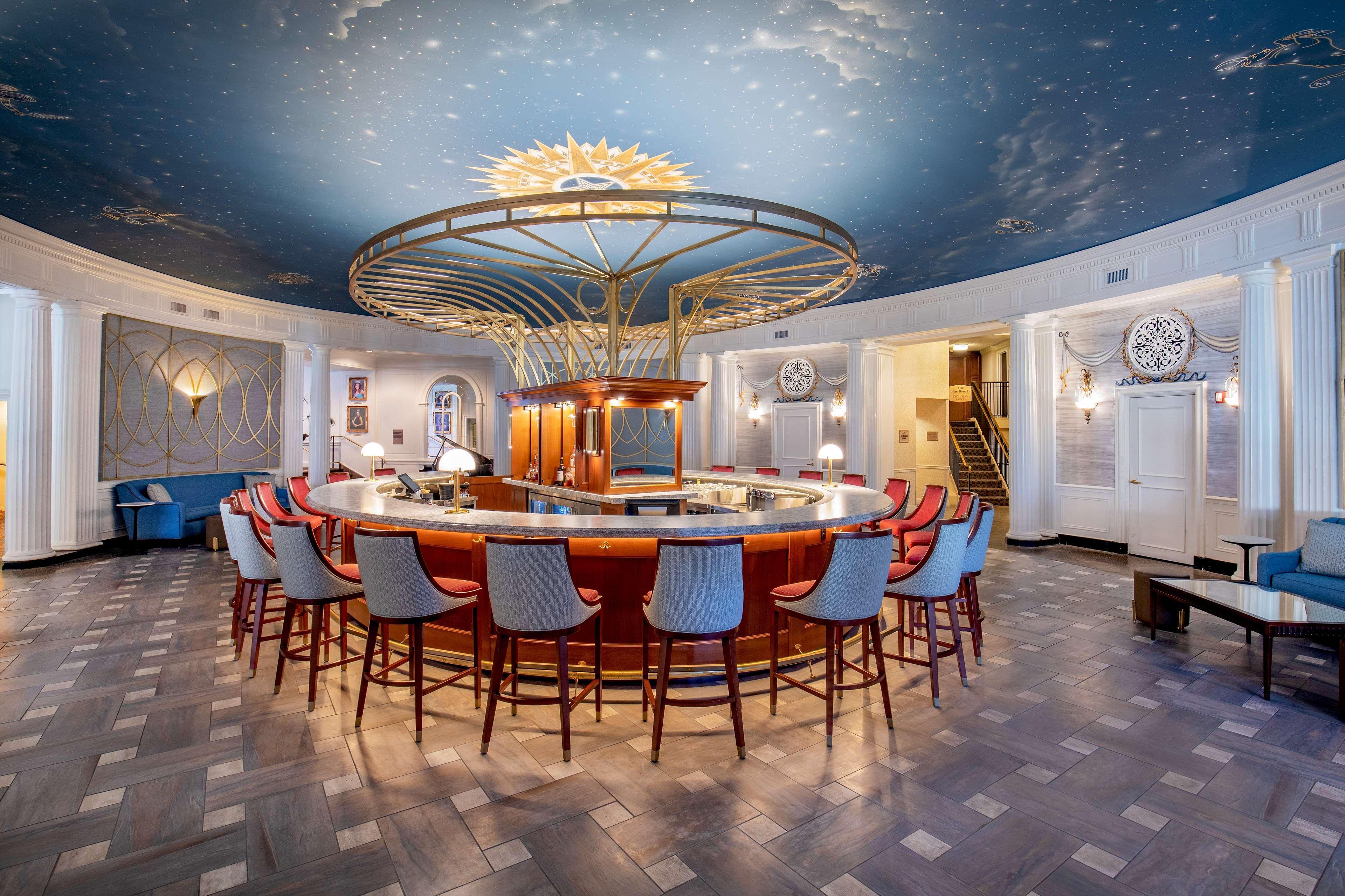 Hotel Roanoke & Conference Center, Curio Collection By Hilton Exterior foto