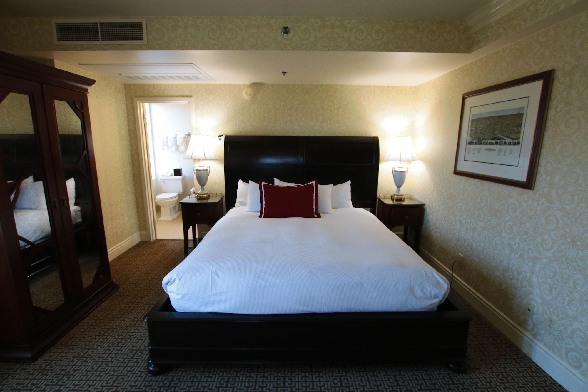 Hotel Roanoke & Conference Center, Curio Collection By Hilton Exterior foto