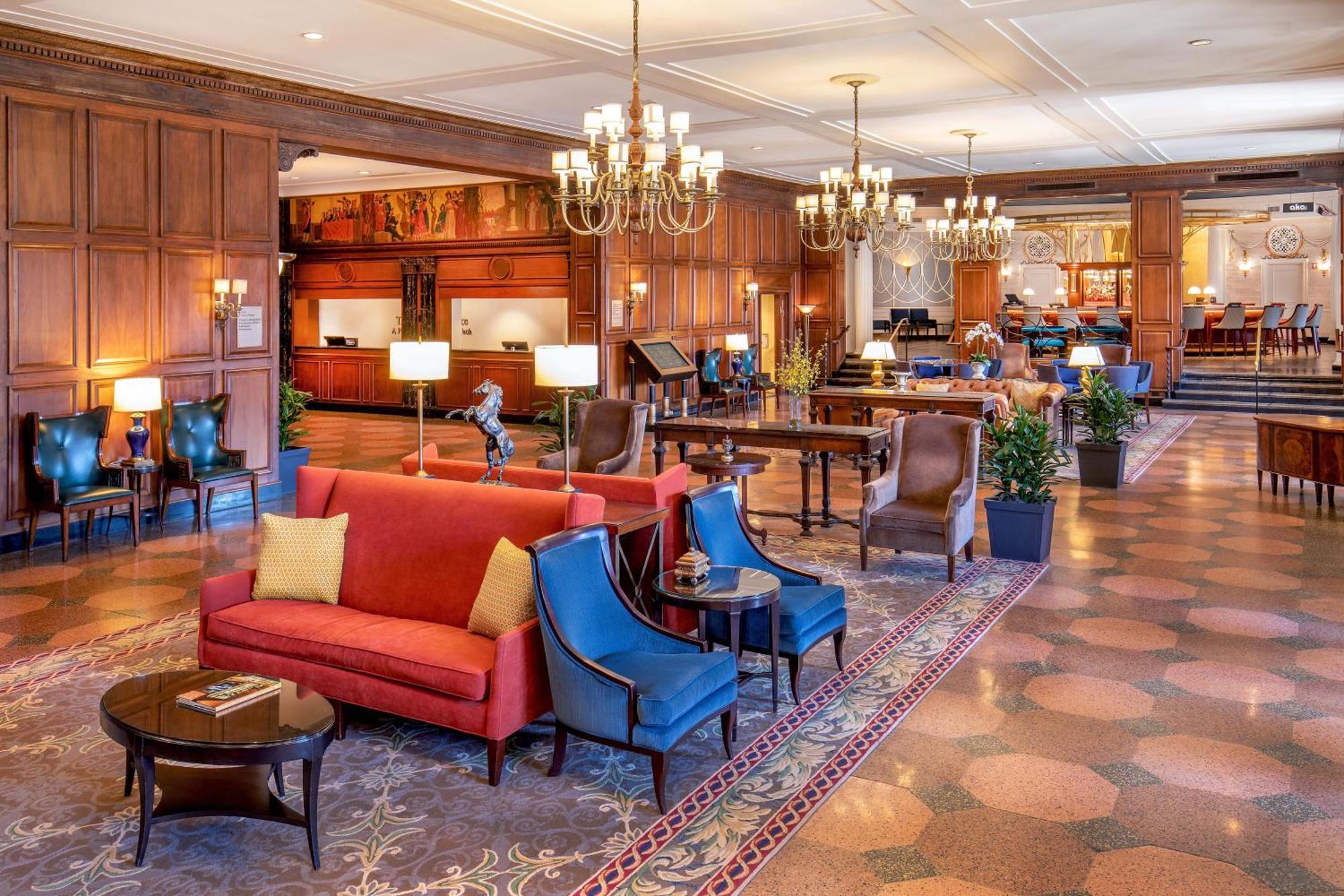 Hotel Roanoke & Conference Center, Curio Collection By Hilton Exterior foto